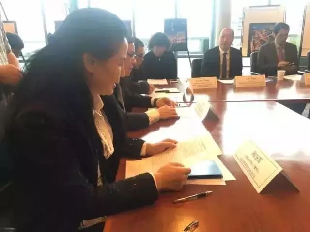 陶曉鶯董事長作為企業(yè)代表在美國參加“杭州遇見西雅圖”活動，并發(fā)表講話.jpg